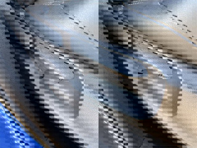 Used 2019 Toyota C-HR Limited image 33