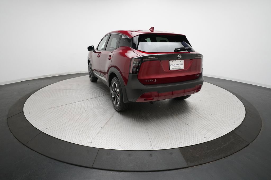 Used 2025 Nissan Kicks SV image 31
