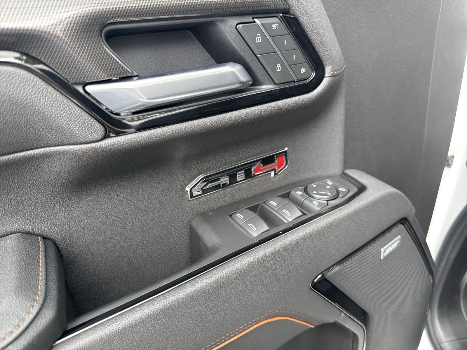 New 2026 GMC Sierra 1500 AT4 w/ AT4 Premium Package AWD/4WD image 12