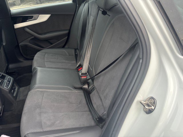 Used 2022 Audi A4 2.0T Premium Plus w/ Premium Plus Package image 10