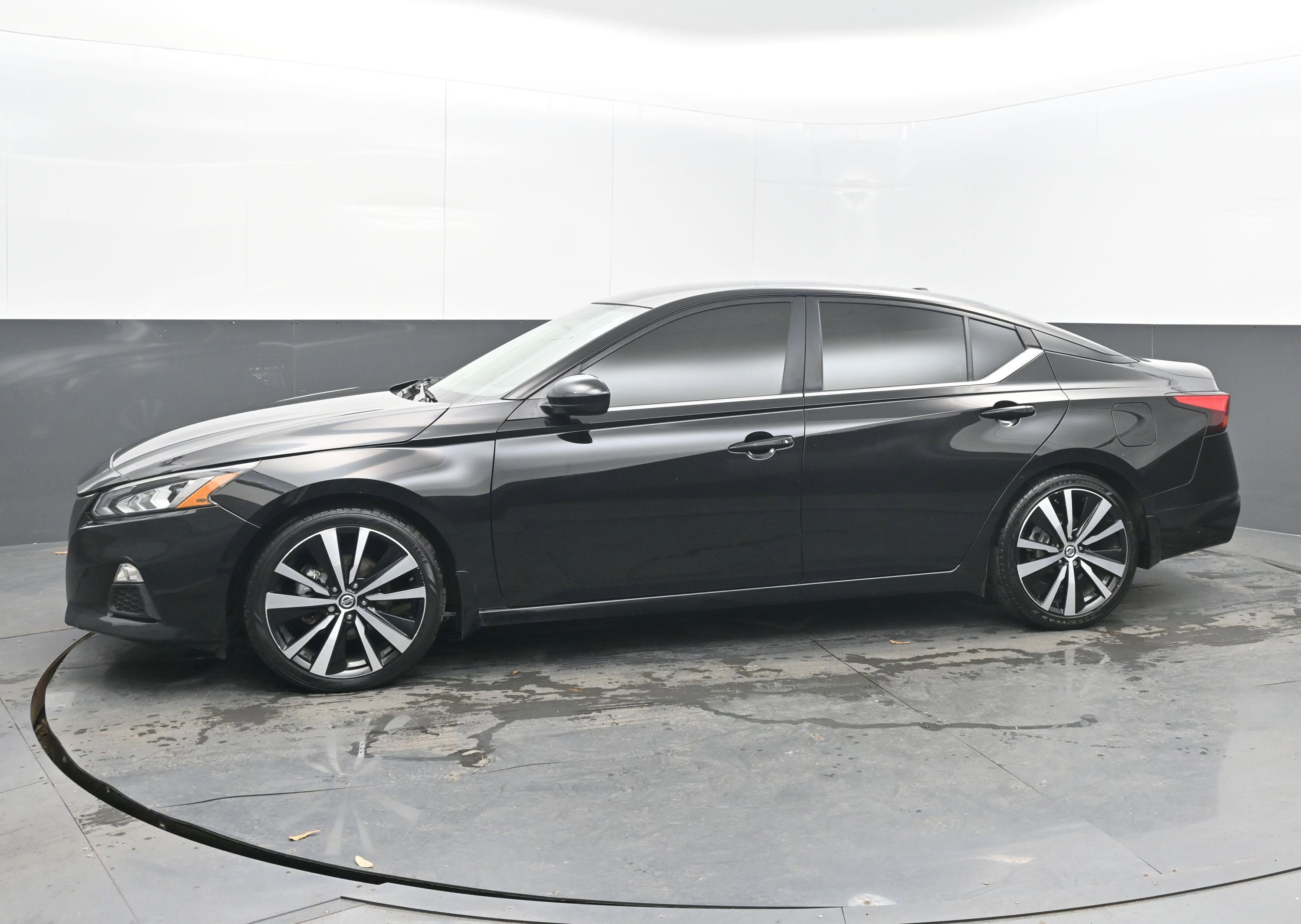Used 2021 Nissan Altima 2.5 SR image 4