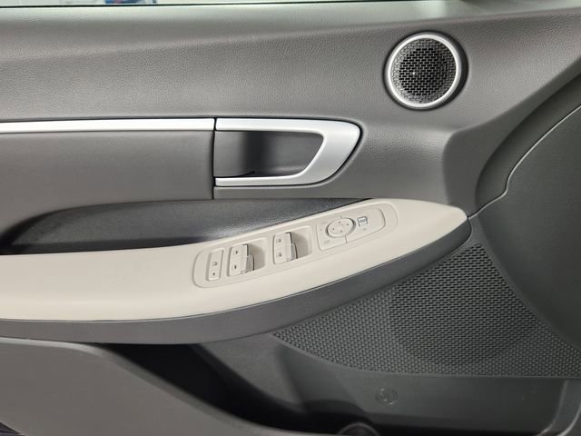Certified 2025 Hyundai Sonata SEL FWD image 9