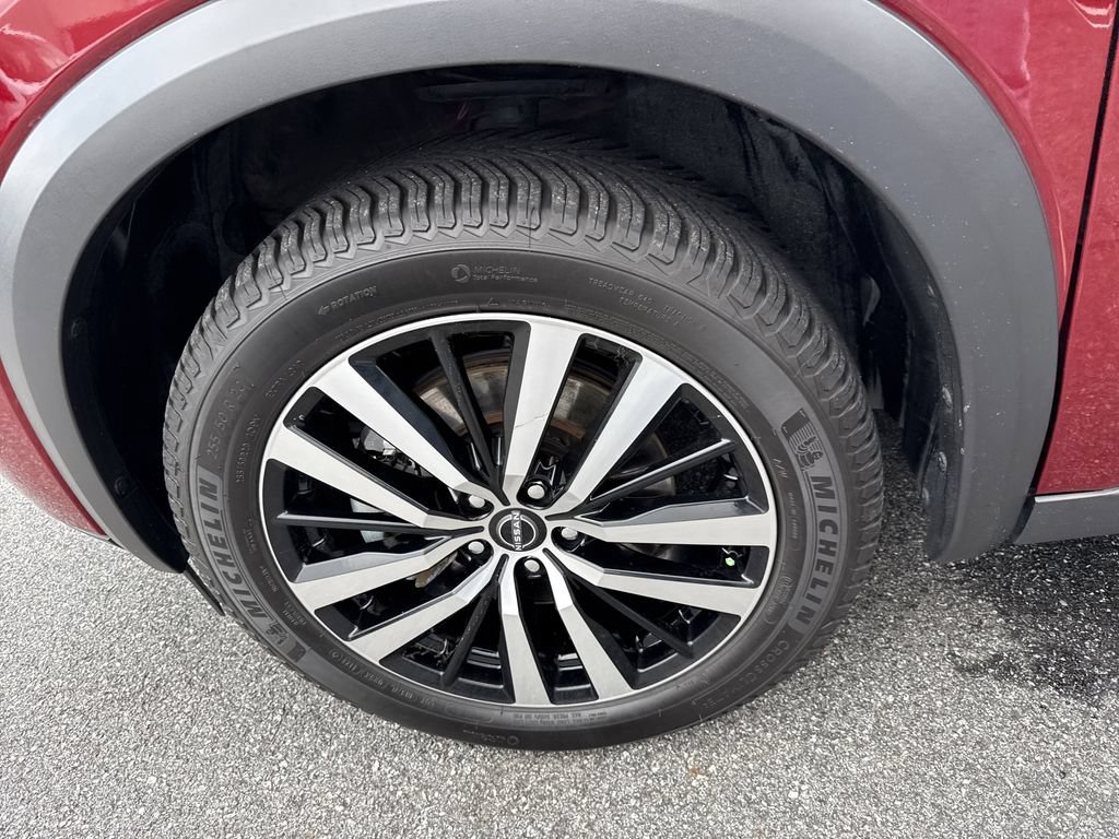 Used 2023 Nissan Pathfinder Platinum AWD/4WD image 11