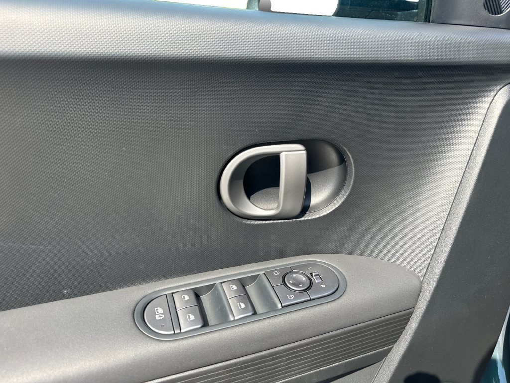 New 2027 Hyundai Ioniq 5 SE RWD image 10