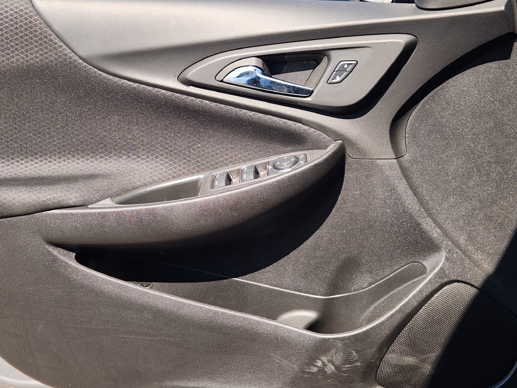 Used 2025 Chevrolet Malibu LS FWD image 16