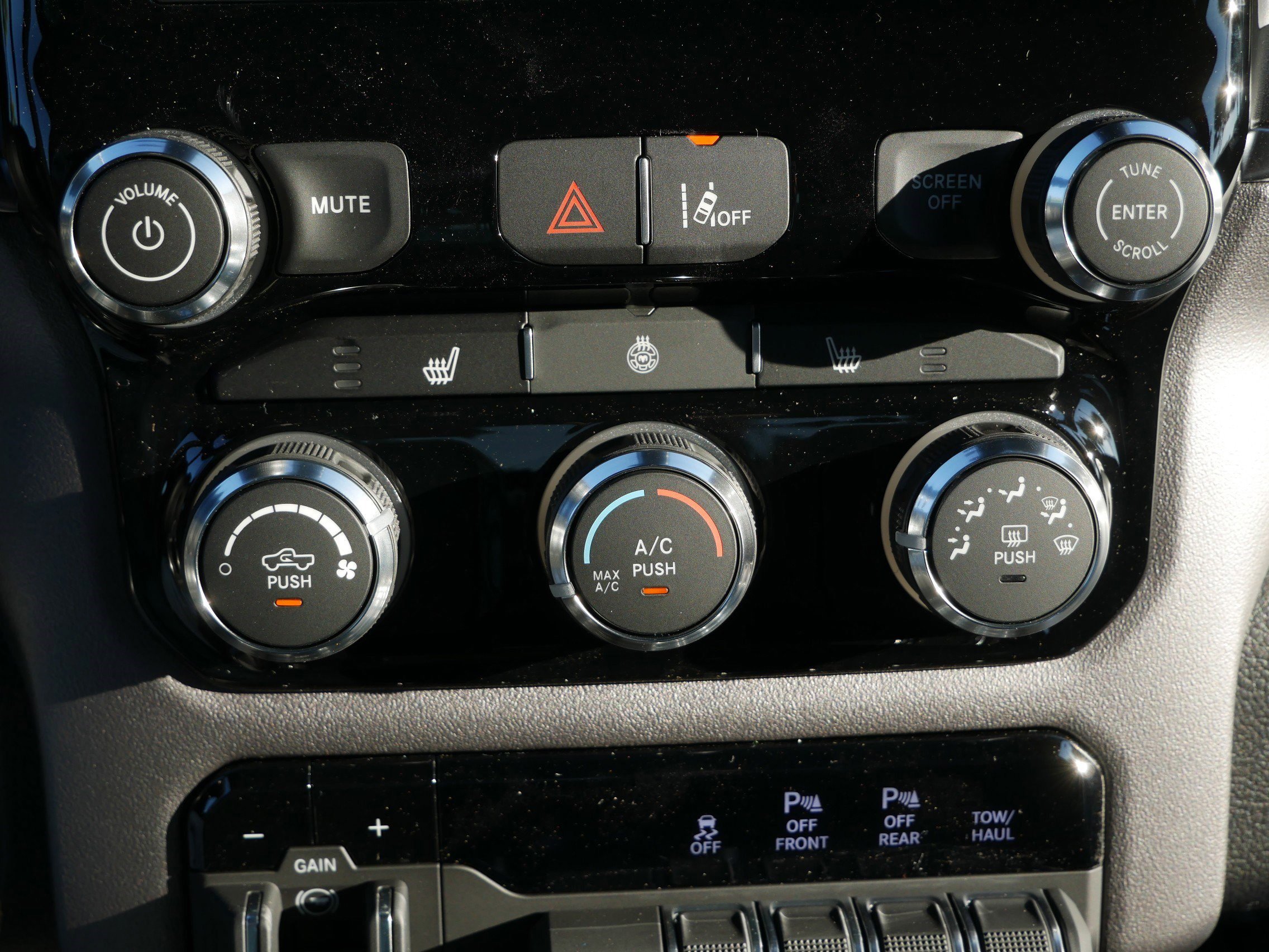 New 2026 RAM 1500 Big Horn AWD/4WD image 18