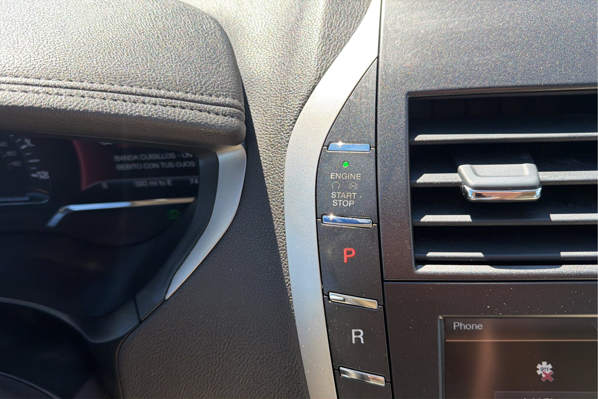 Used 2015 Lincoln MKZ Hybrid w/ Equipment Group 202A Reserve FWD image 24