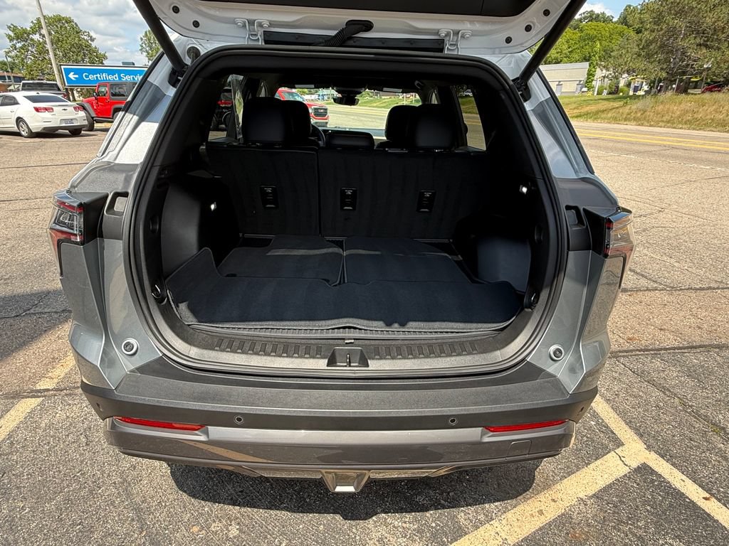 Certified 2026 Chevrolet Equinox ACTIV w/ Convenience Package III AWD/4WD image 5