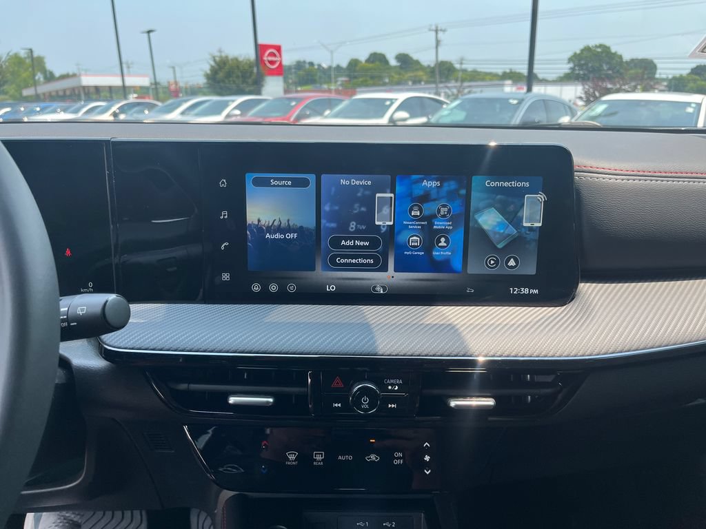 Certified 2026 Nissan Kicks SR FWD image 17