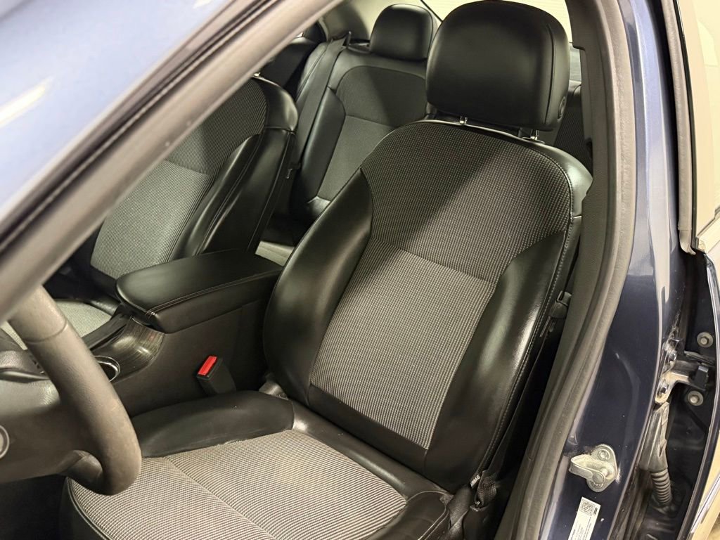 Used 2014 Chevrolet Malibu LT w/ Power Convenience Package image 35