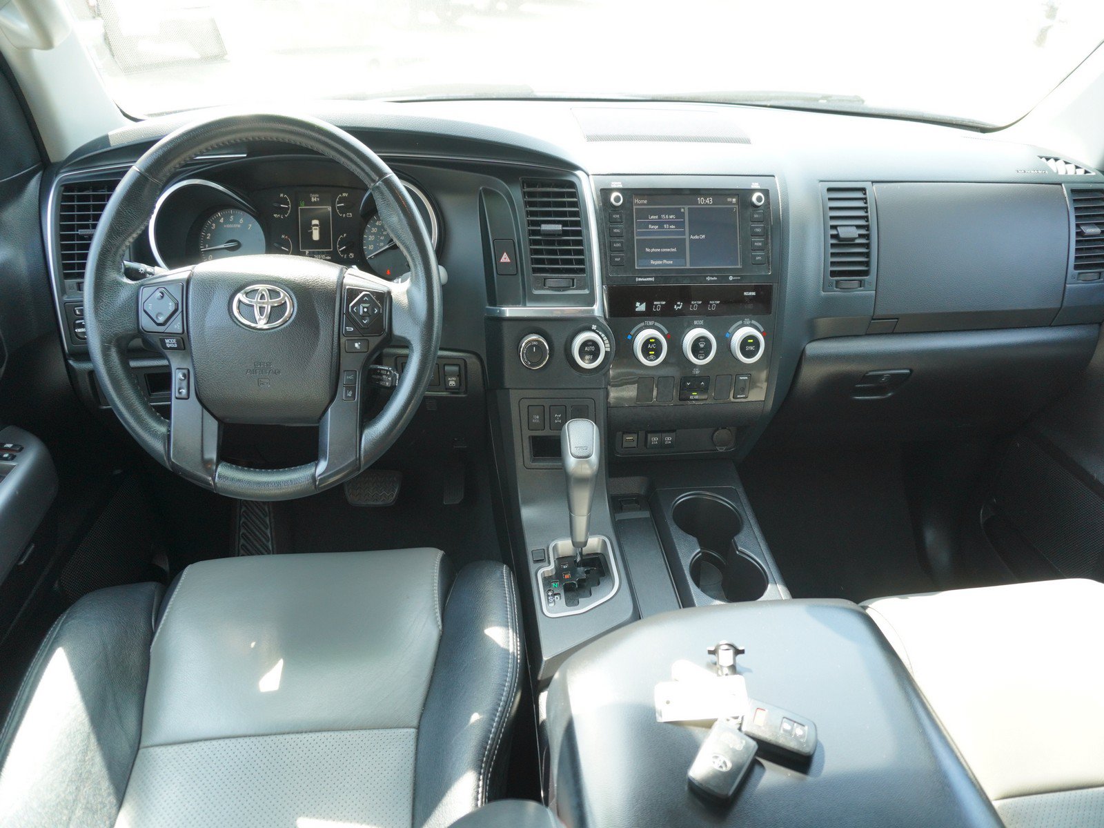 Used 2022 Toyota Sequoia TRD Sport AWD/4WD image 2
