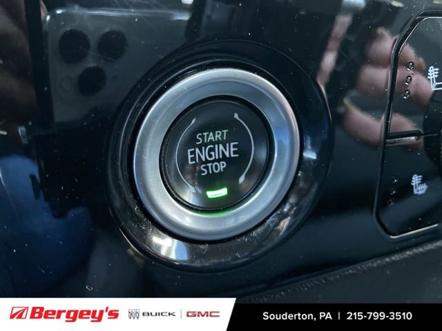 Used 2022 Chevrolet Silverado 1500 LT AWD/4WD image 19