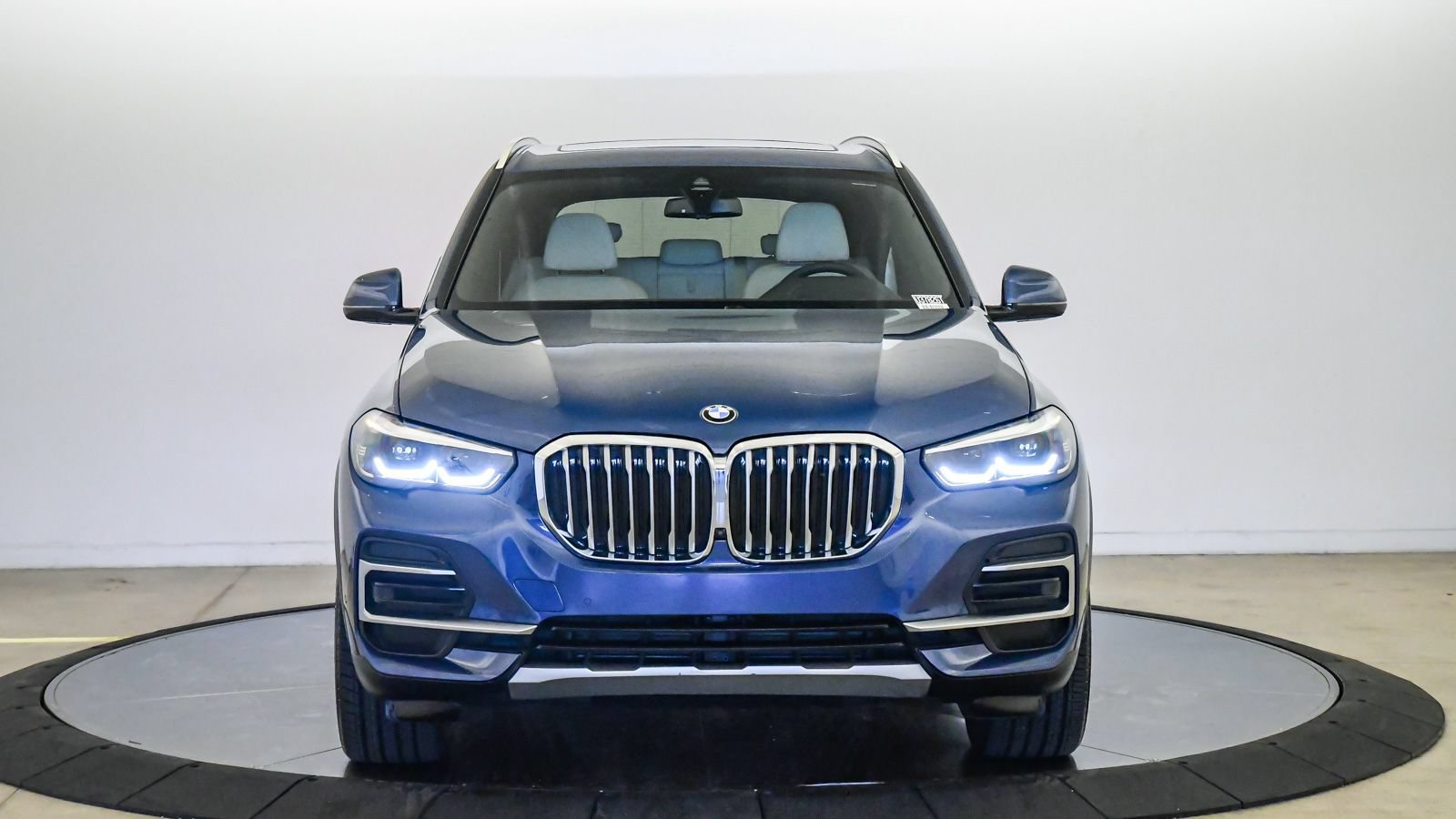Certified 2022 BMW X5 sDrive40i w/ Luxury Seating Package RWD image 7