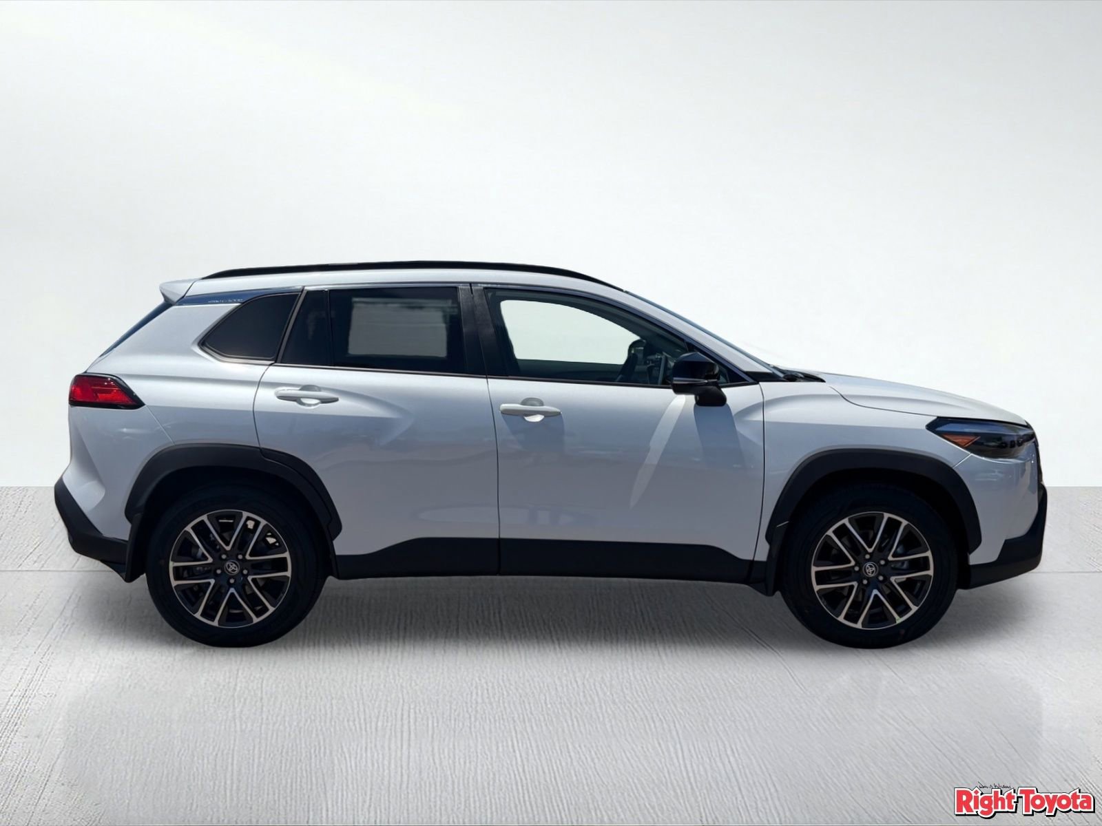New 2026 Toyota Corolla Cross XLE FWD image 8