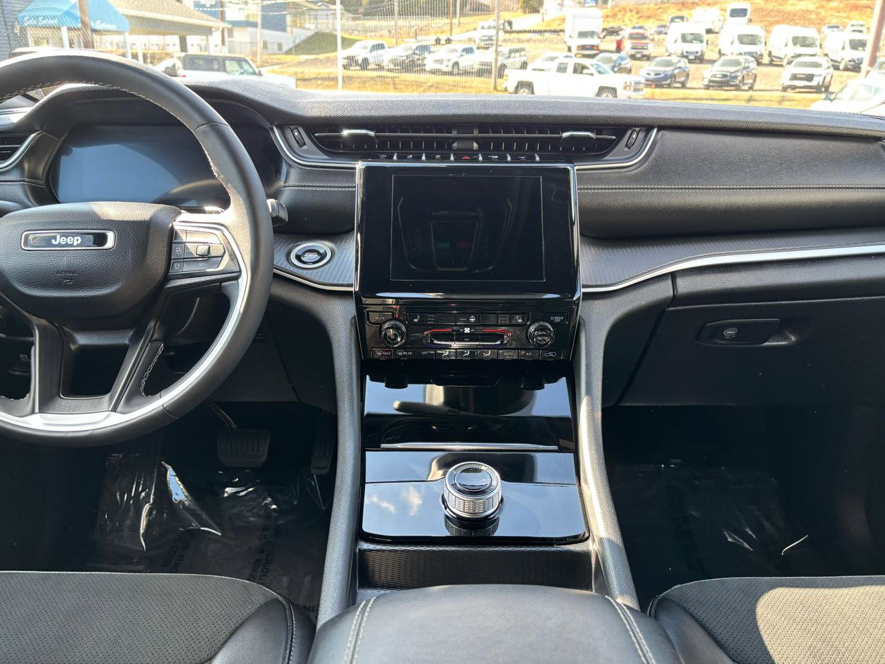 Used 2024 Jeep Grand Cherokee Altitude AWD/4WD image 23