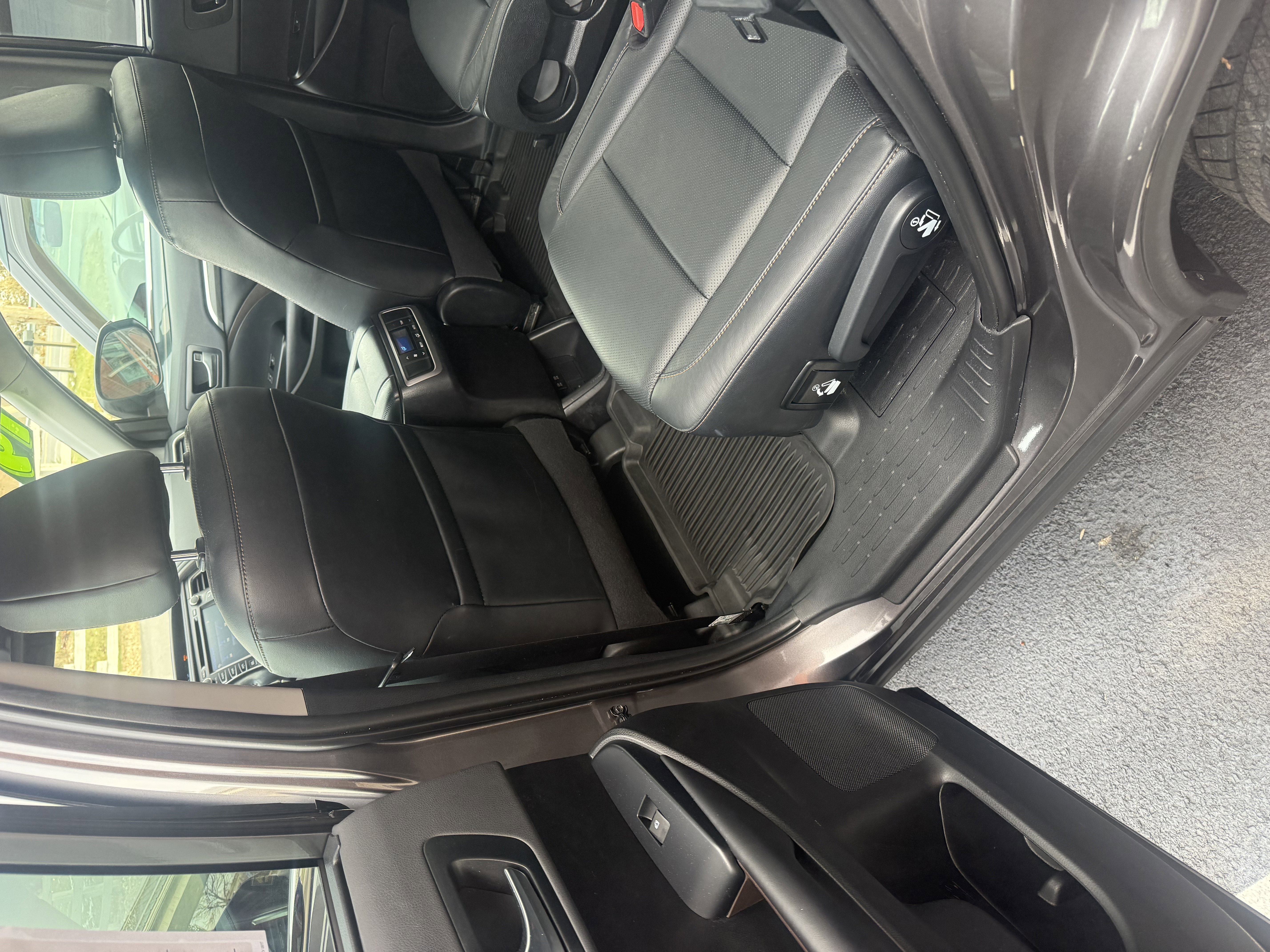 Used 2019 Toyota Highlander Limited image 13