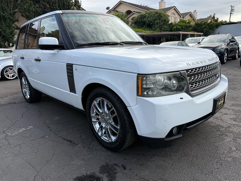 Used 2011 Land Rover Range Rover HSE AWD/4WD image 3