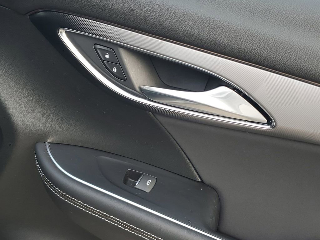 Used 2025 Buick Envision Sport Touring image 48