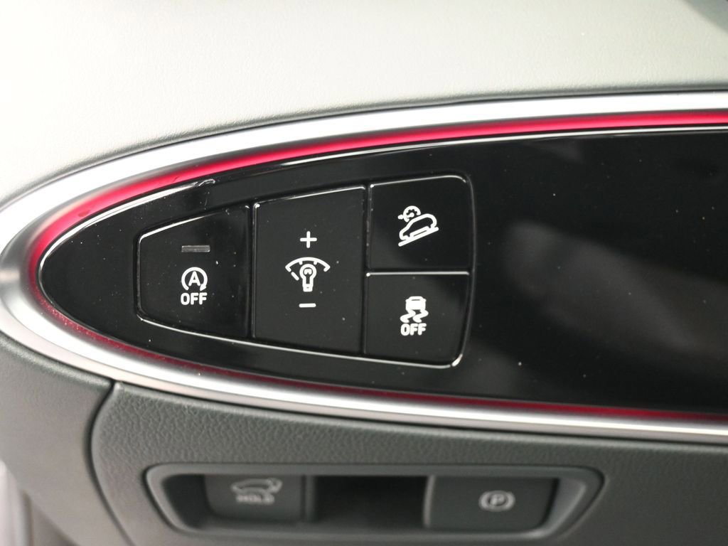 Used 2022 Genesis GV70 2.5T w/ Advanced Package image 18