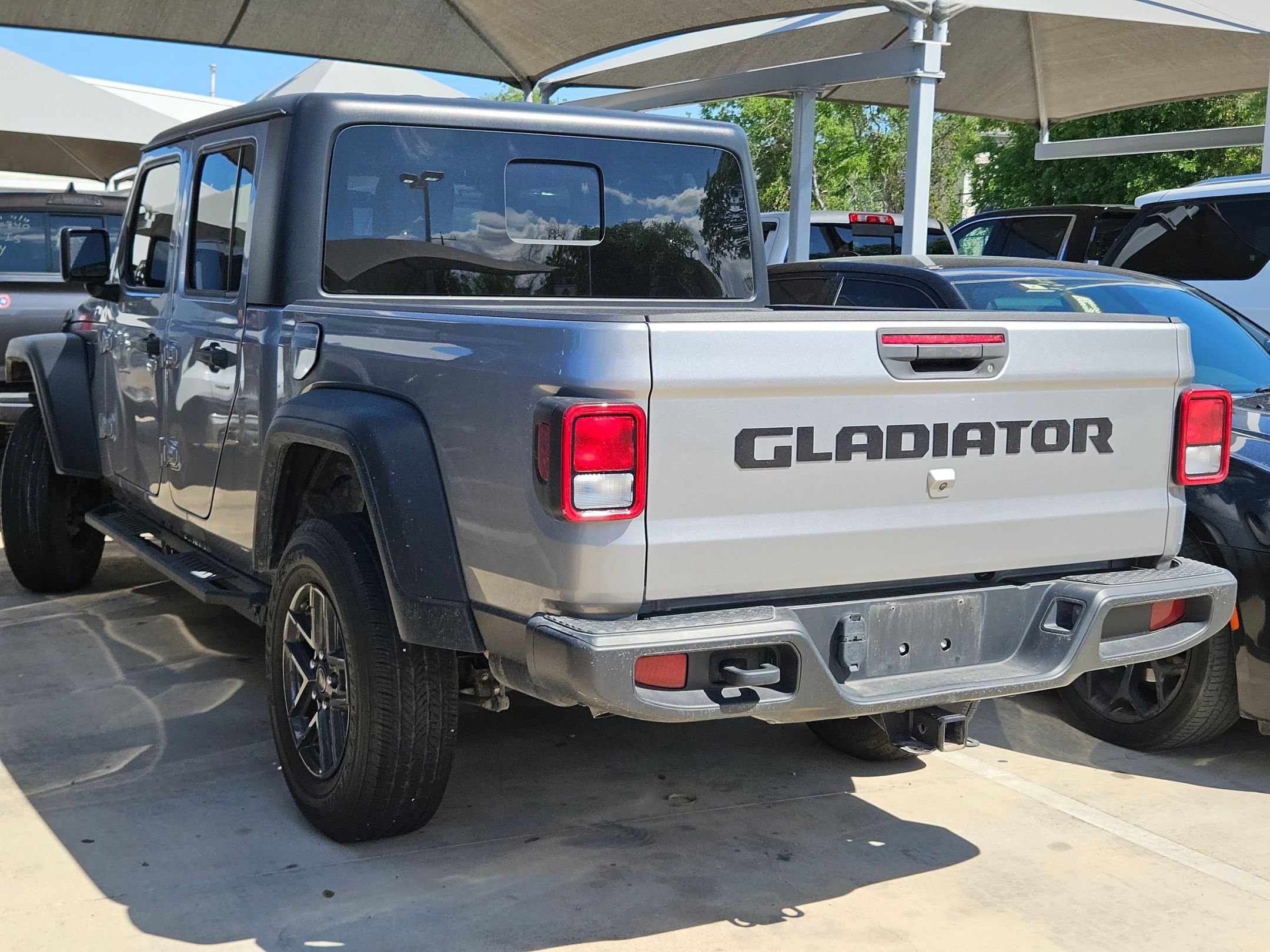 Used 2020 Jeep Gladiator Sport w/ Trailer Tow Package image 4