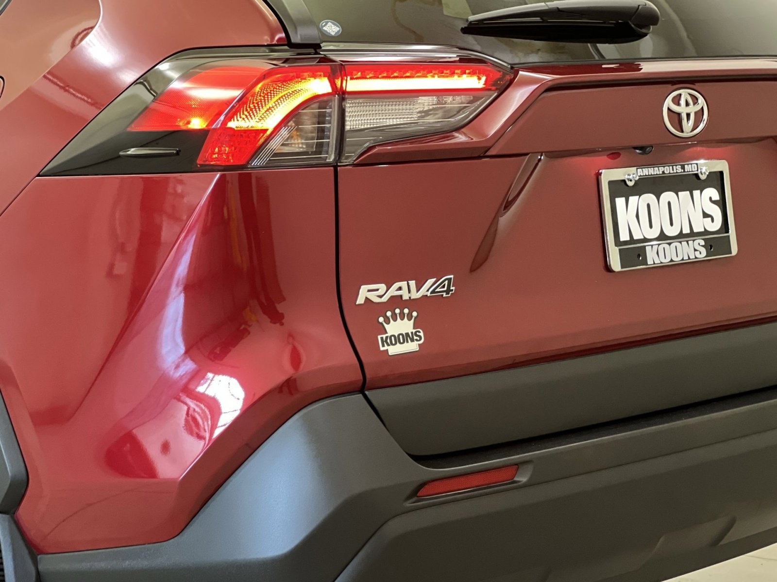 Used 2024 Toyota RAV4 LE AWD/4WD image 29