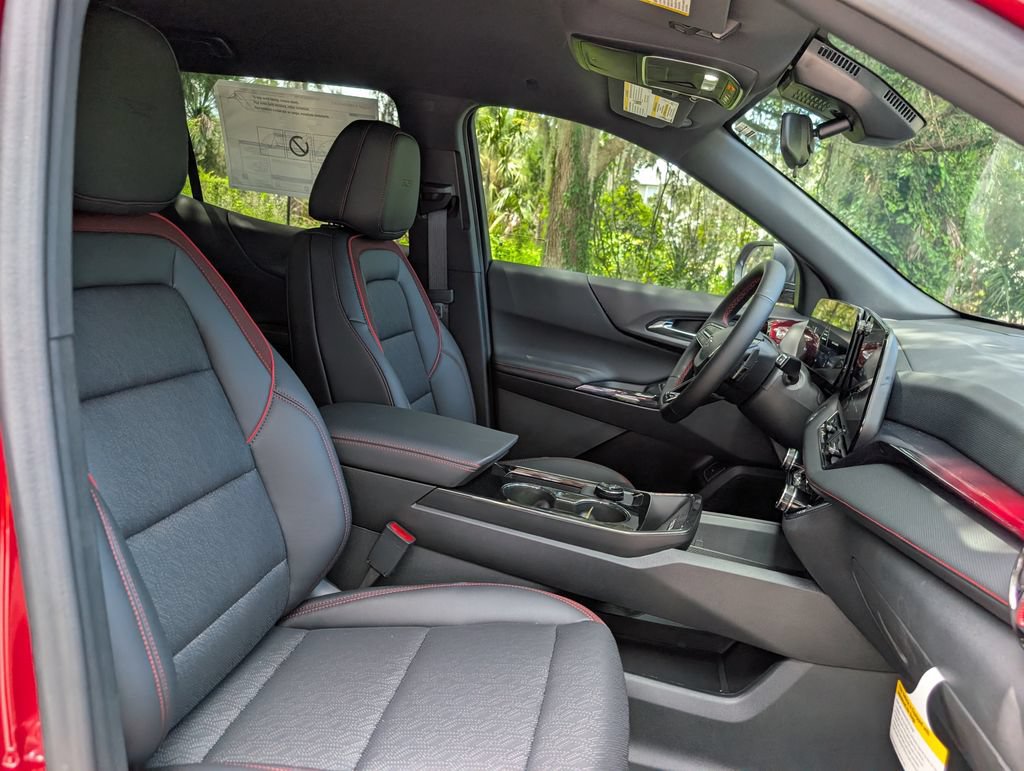 New 2027 Chevrolet Equinox RS FWD image 17