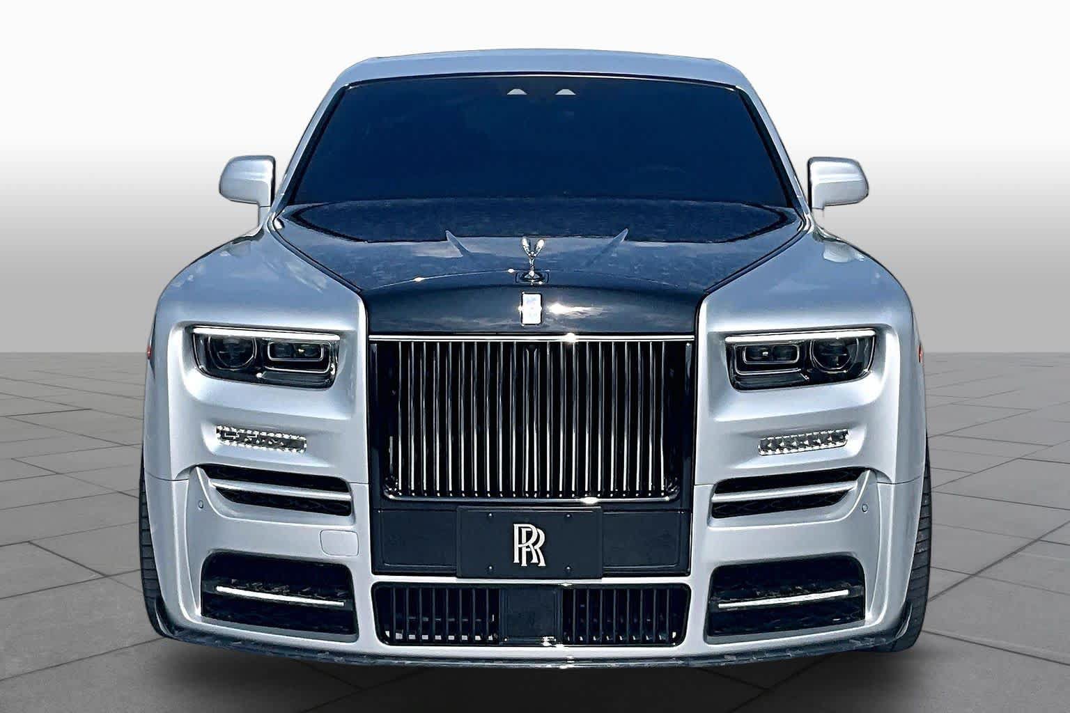 Used 2024 Rolls-Royce Phantom Sedan RWD image 4