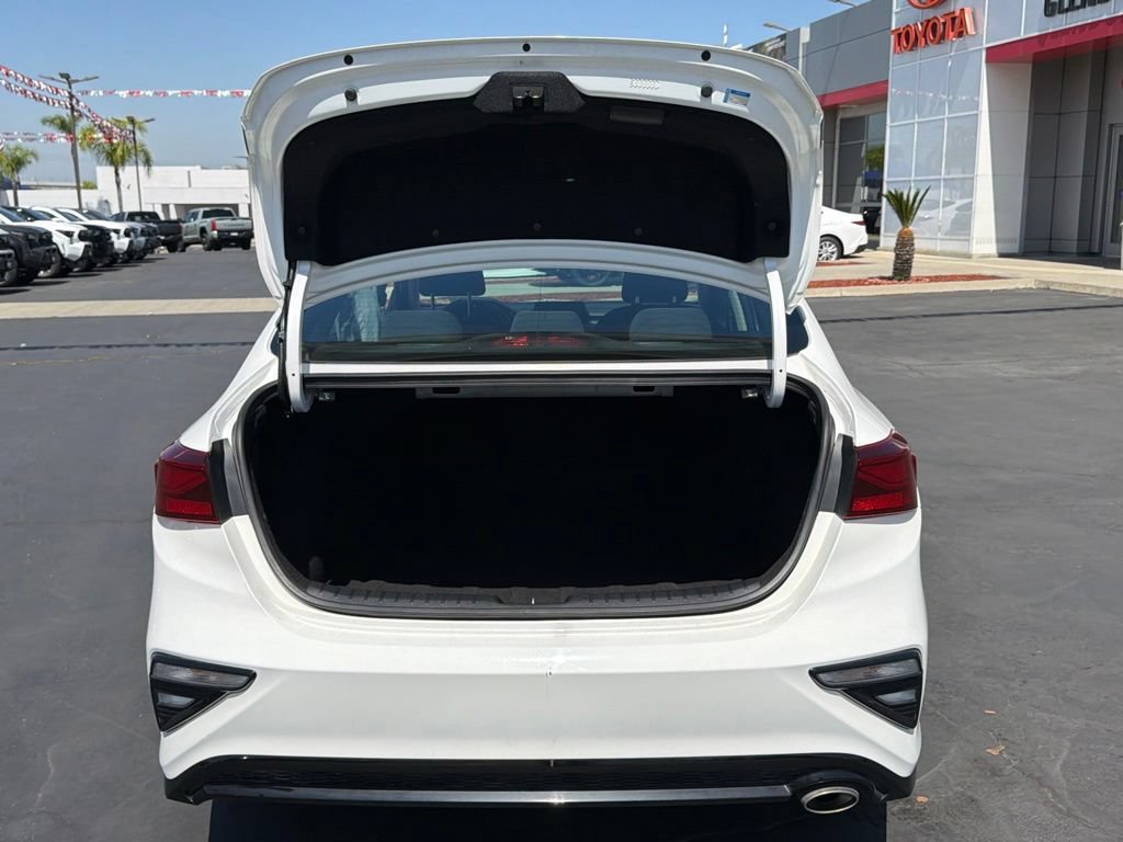 Used 2021 Kia Forte LXS FWD image 16