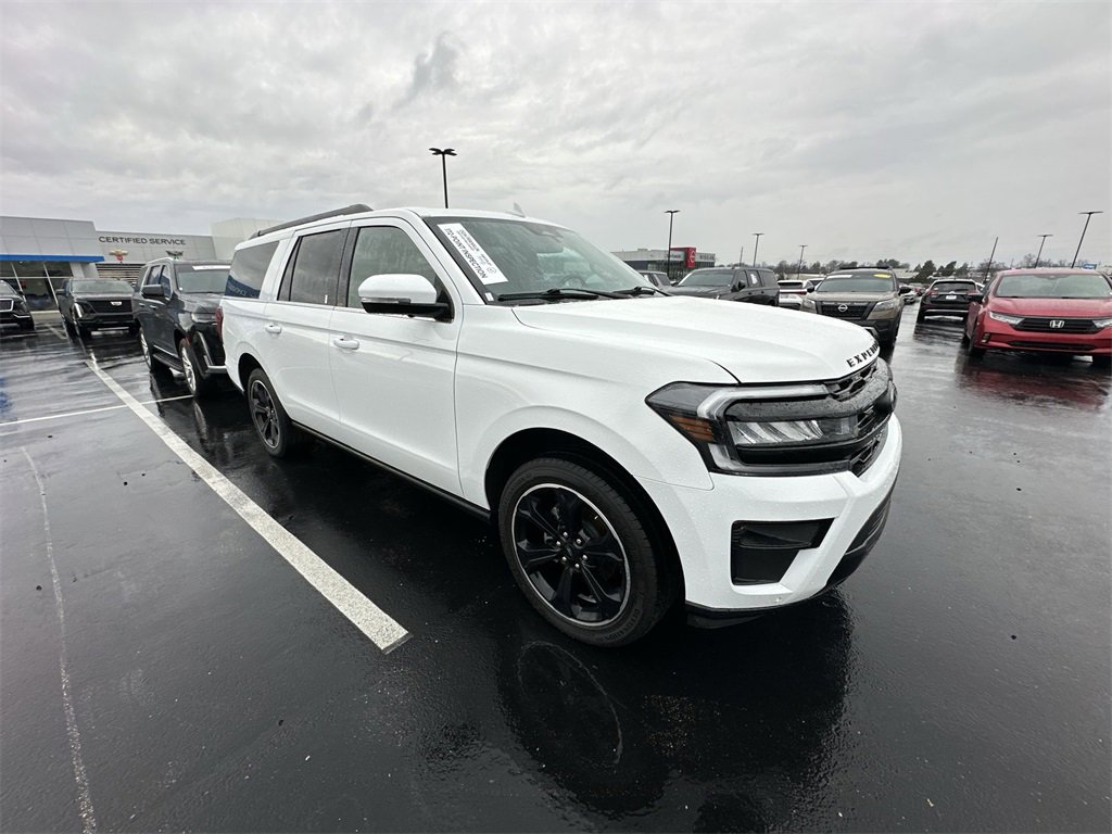 Used 2024 Ford Expedition Max Limited image 2