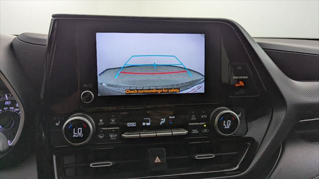 Used 2023 Toyota Highlander XSE FWD image 30