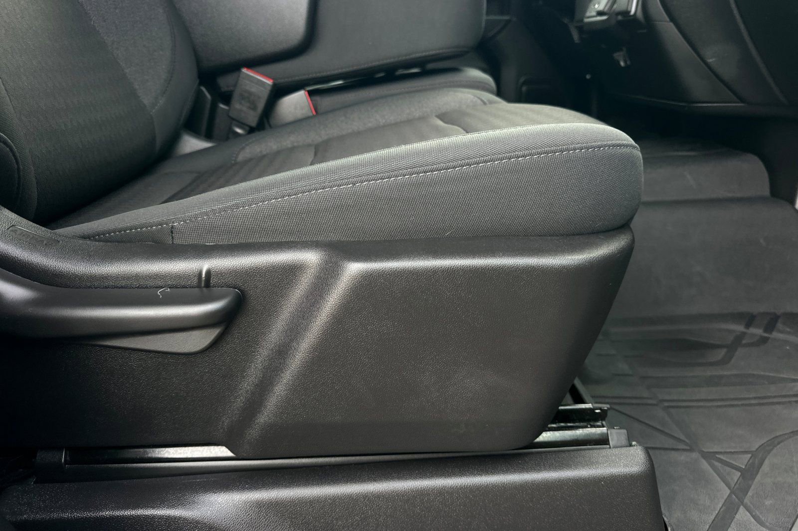 Used 2024 Chevrolet Silverado 1500 Custom image 22