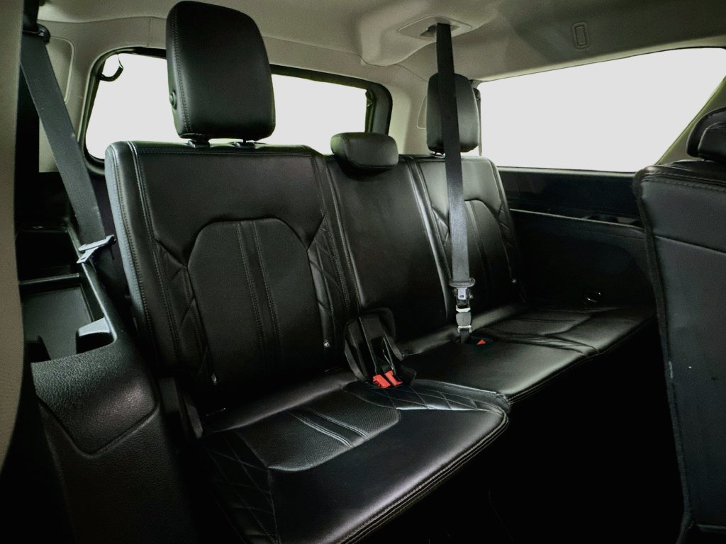 Used 2020 Ford Expedition Max Platinum AWD/4WD image 29