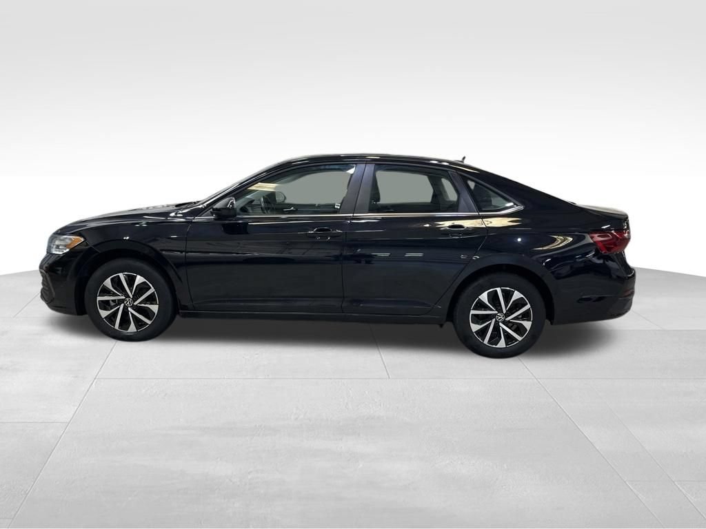 Used 2024 Volkswagen Jetta S FWD image 2
