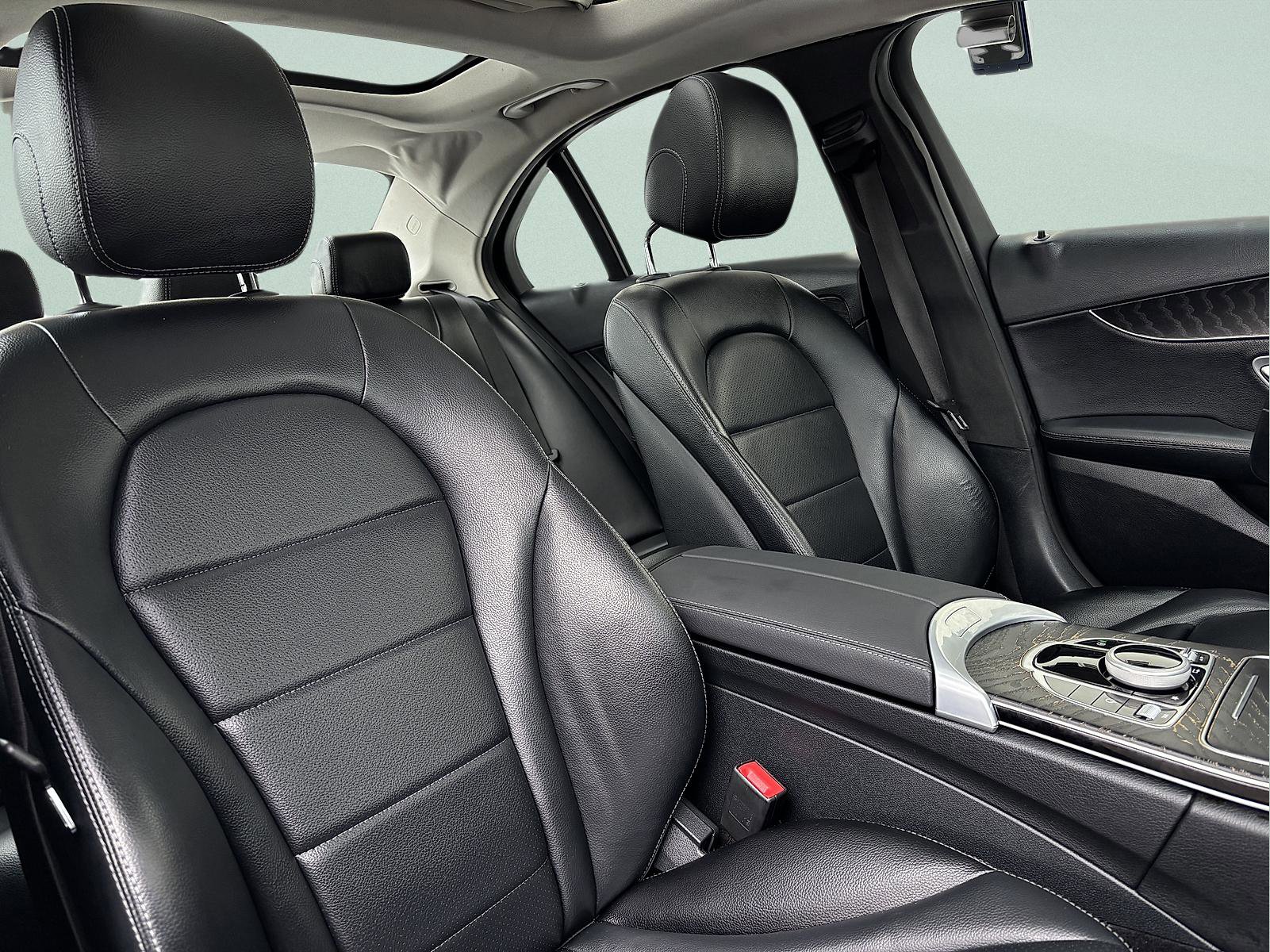 Used 2017 Mercedes-Benz C 300 4MATIC image 30