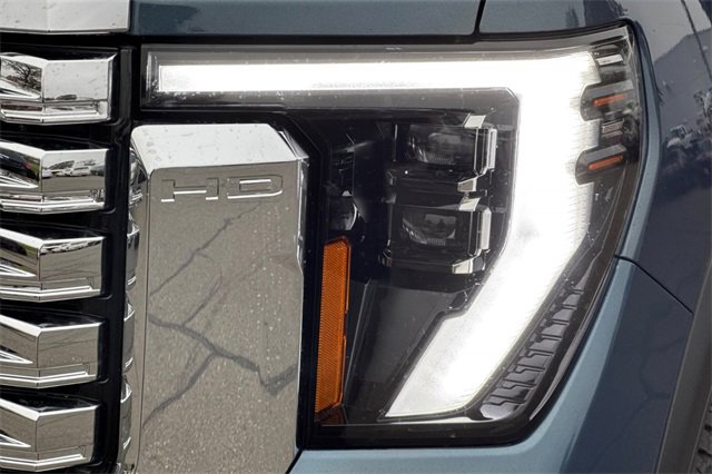 Used 2025 GMC Sierra 2500 Denali image 52