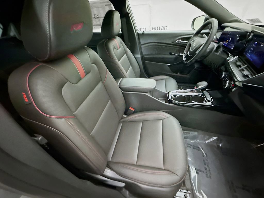 New 2026 Chevrolet Trax RS w/ Driver Confidence Package FWD image 28