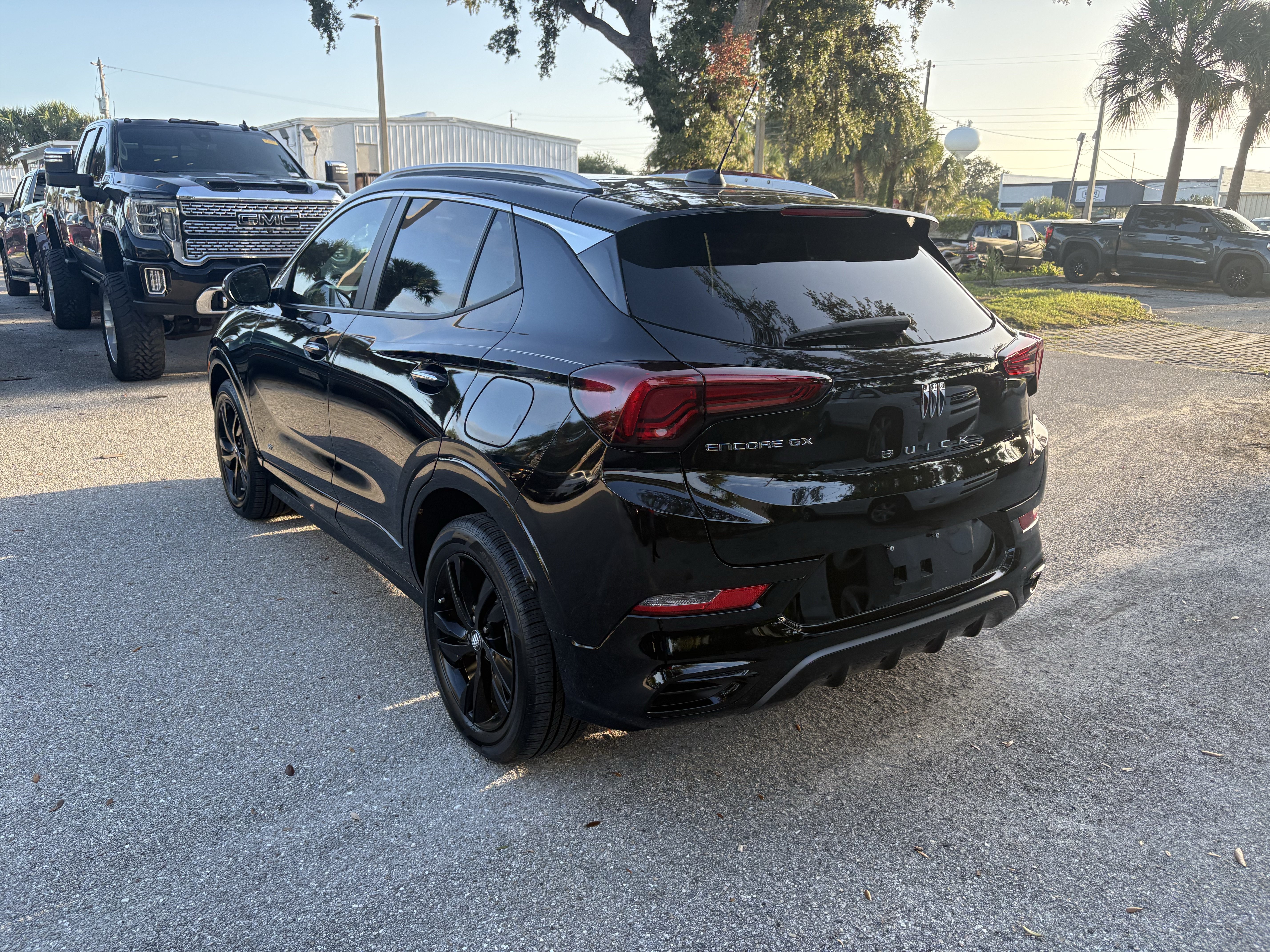 Certified 2026 Buick Encore GX Sport Touring FWD image 5