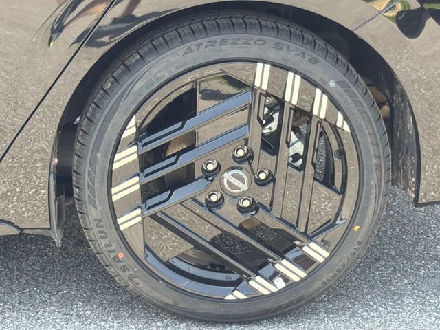 Used 2026 Nissan Sentra SR w/ Floor Mat Package FWD image 16