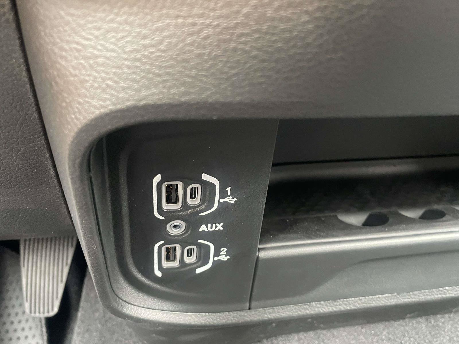 New 2026 RAM 2500 Tradesman AWD/4WD image 12