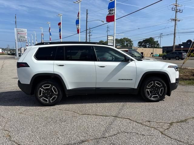 Used 2026 Jeep Cherokee Limited AWD/4WD image 2