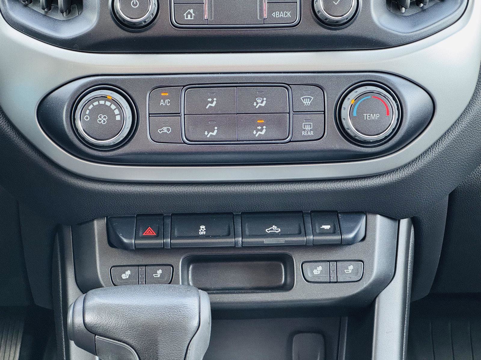 Used 2021 Chevrolet Colorado LT w/ LT Convenience Package image 20
