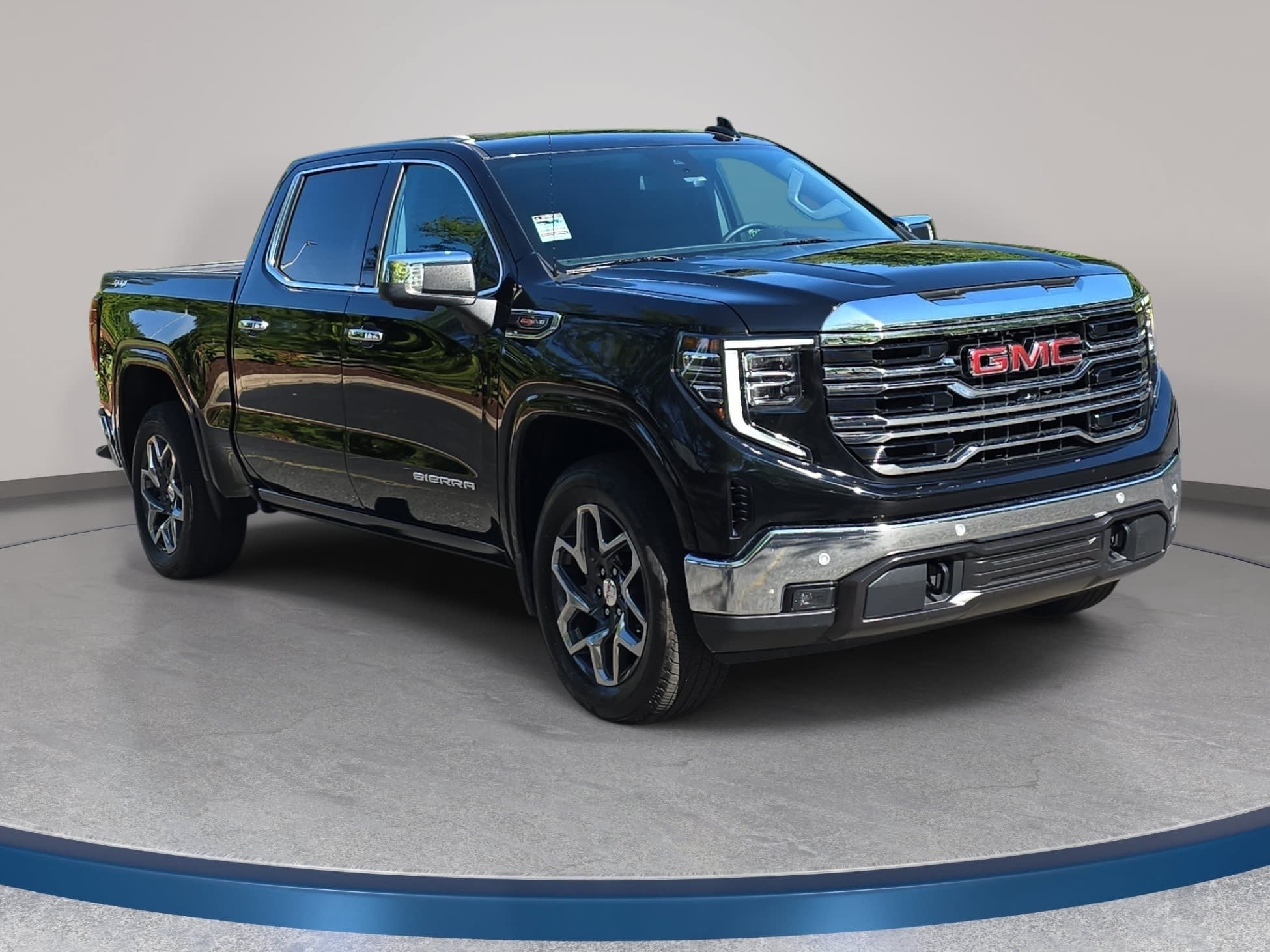 Used 2024 GMC Sierra 1500 SLT w/ SLT Premium Plus Package AWD/4WD image 3