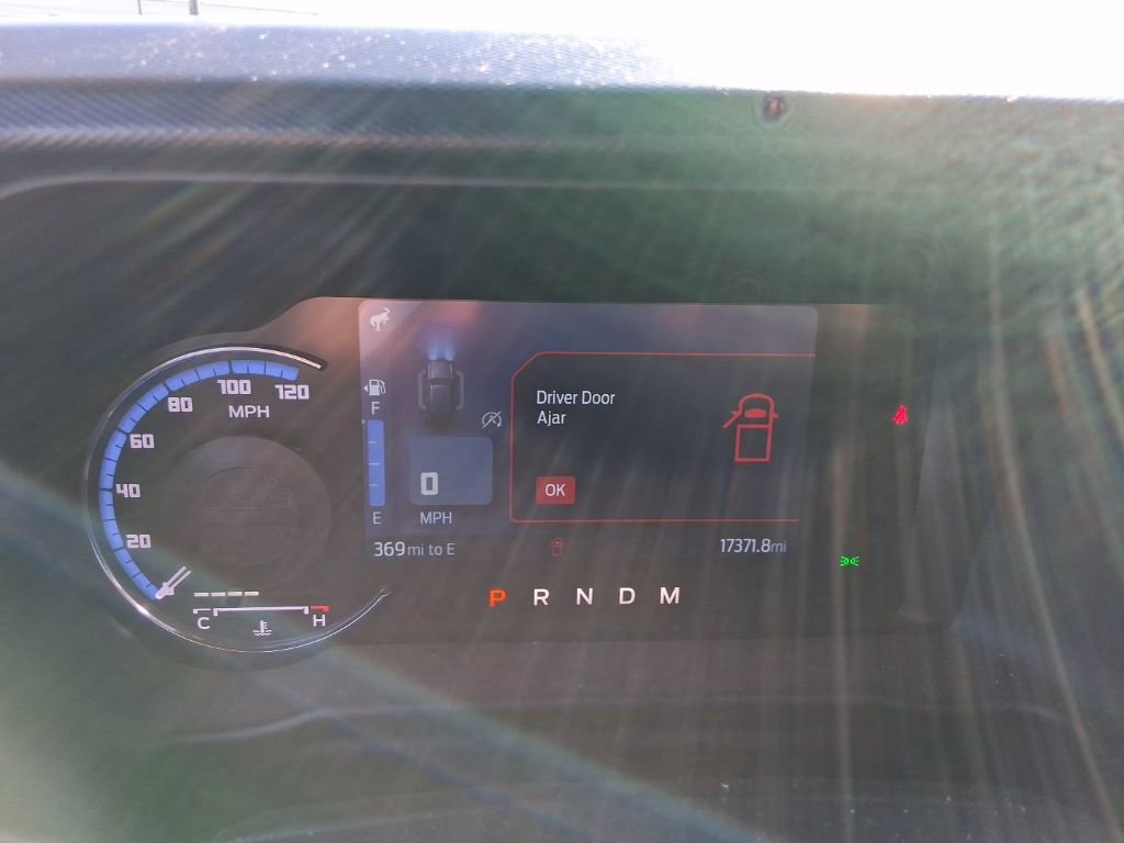 Used 2023 Ford Bronco Outer Banks image 13