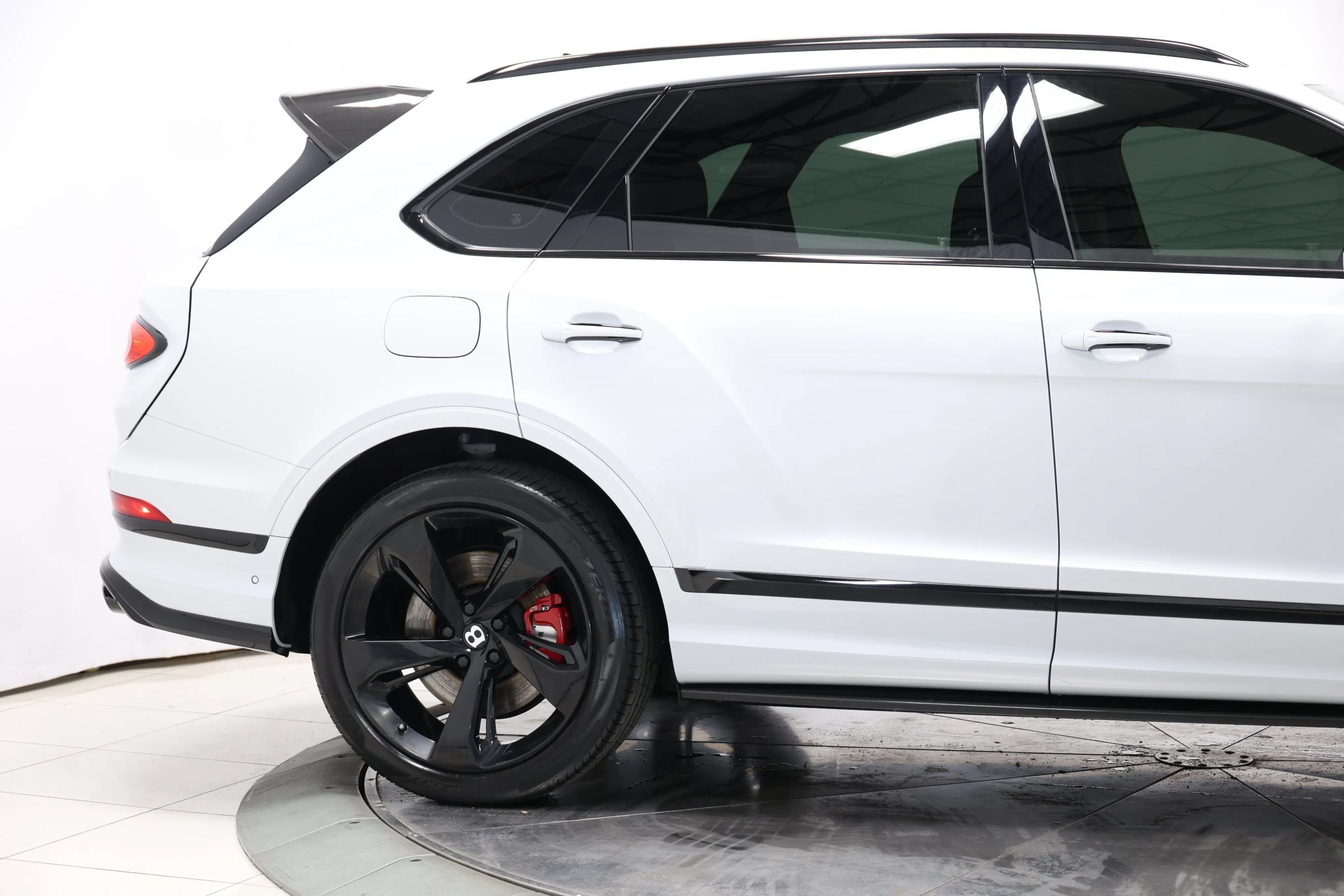 Used 2021 Bentley Bentayga w/ First Edition Specification AWD/4WD image 77