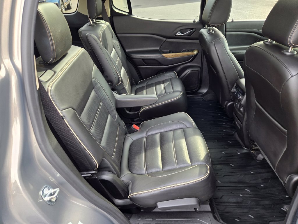 Used 2019 GMC Acadia Denali w/ Technology Package AWD/4WD image 16