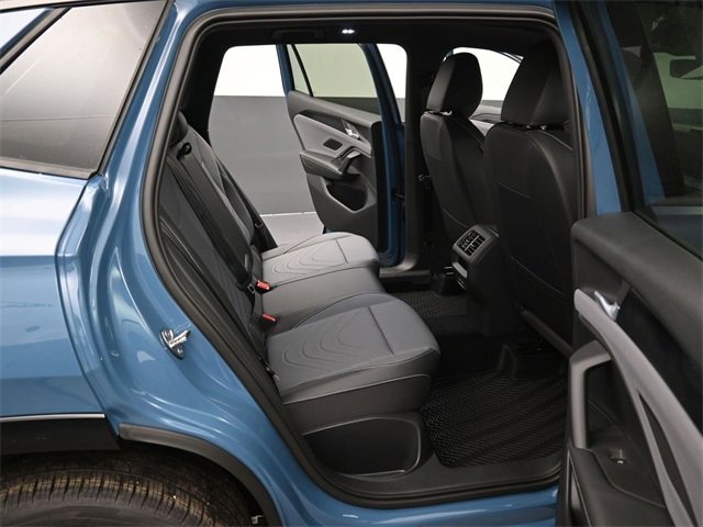 New 2026 Volkswagen Tiguan SE R-Line image 13