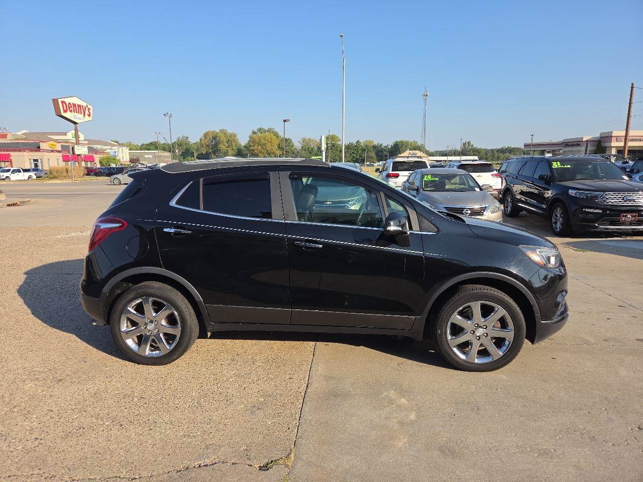Used 2017 Buick Encore Premium w/ Experience Buick Package AWD/4WD image 5