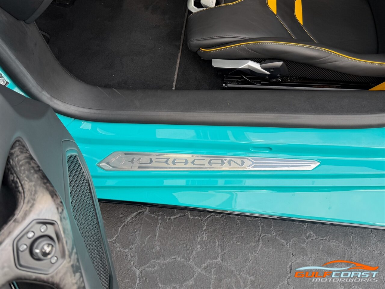 Used 2021 Lamborghini Huracan EVO RWD image 26