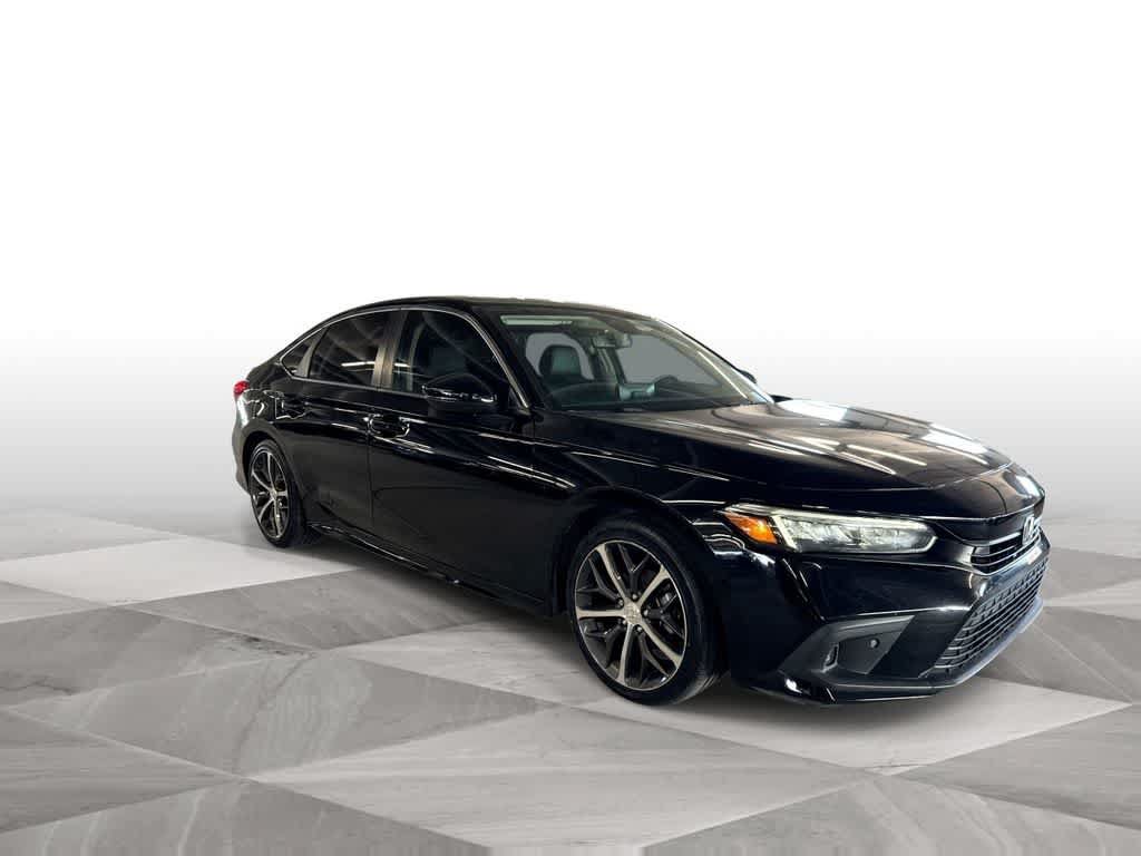 Used 2023 Honda Civic Touring image 2