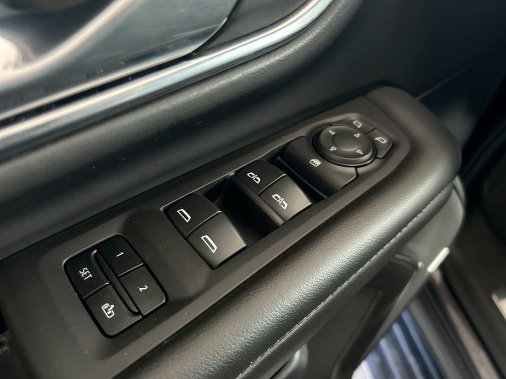 Used 2024 Chevrolet Tahoe LT AWD/4WD image 10